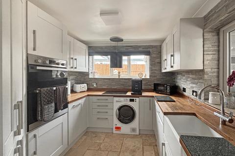 2 bedroom bungalow for sale, Dover Road, Brightlingsea, Colchester, CO7