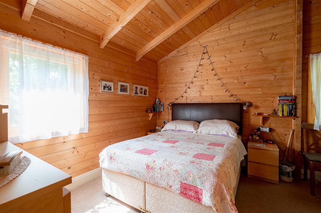 Log cabin