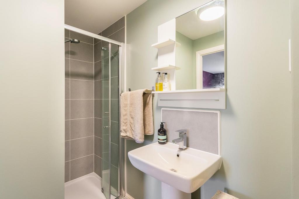 2 B4 WFS - Ensuite A.jpg