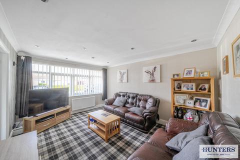 2 bedroom semi-detached bungalow for sale, Bridle Walk, Selby