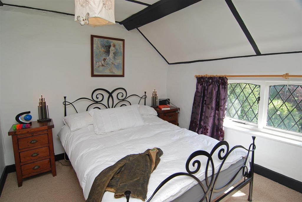 Bed 3 a.jpg