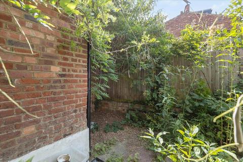 3 bedroom terraced house for sale, Becklow Road , London, W12