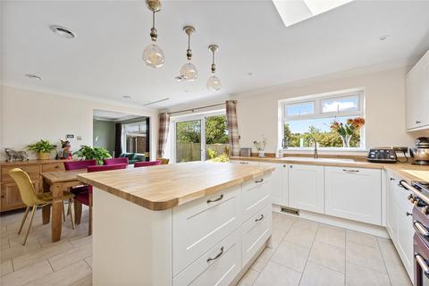 7 Shepherds Mead, Worthing, BN14 0JA