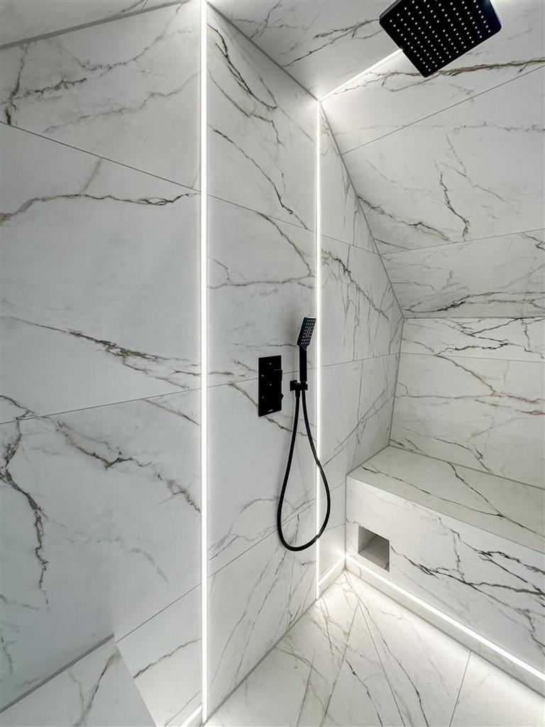 Feature Steam Room