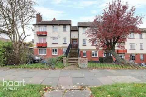 3 bedroom flat for sale, Harrow Road