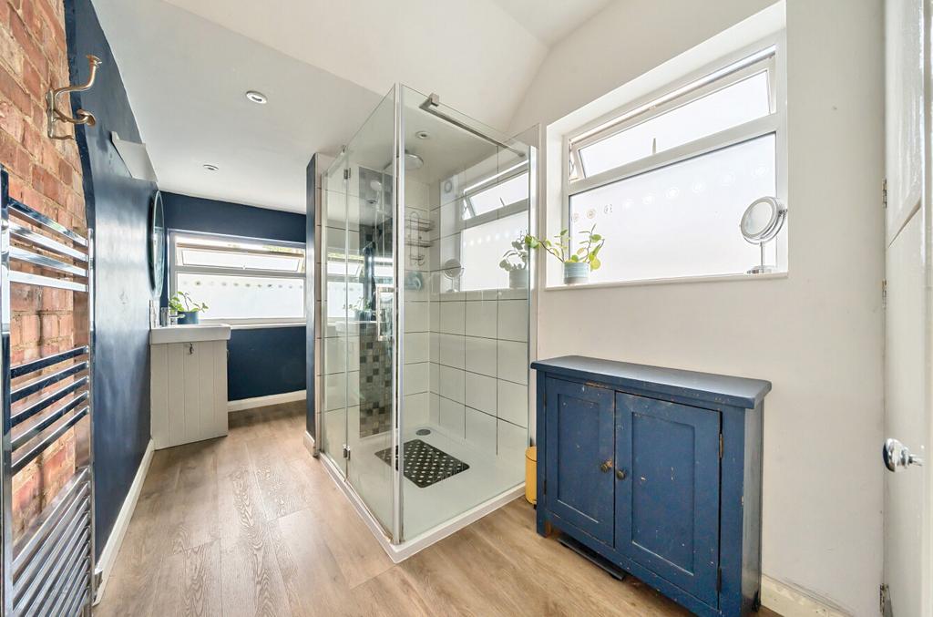 First Floor Bathroom