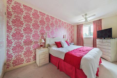 34 Louvain Road, Greenhithe, DA9 9DZ