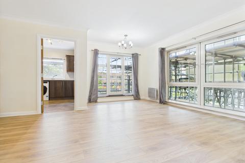 2 bedroom flat to rent, Crown Heights, Alencon Link, Basingstoke, RG21
