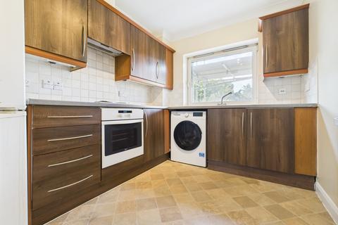 2 bedroom flat to rent, Crown Heights, Alencon Link, Basingstoke, RG21