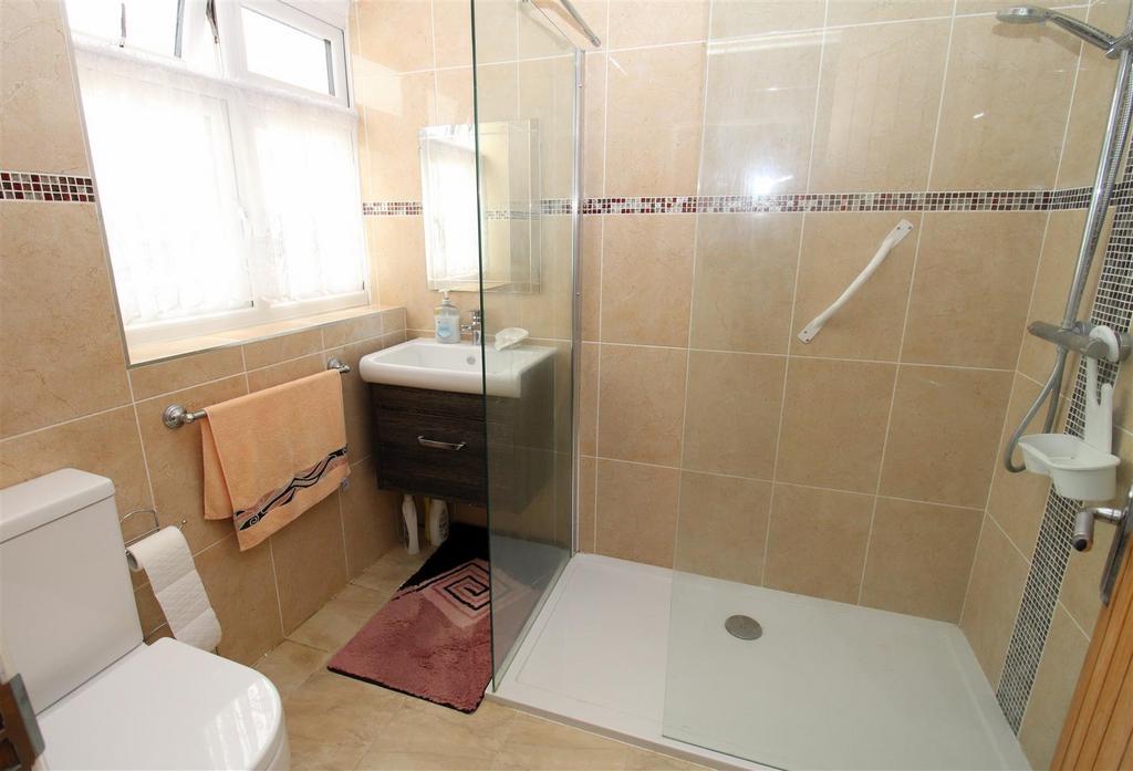 Shower room.JPG