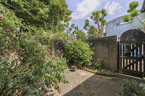 2 bedroom house for sale, Keetons Road, Bermondsey, SE16