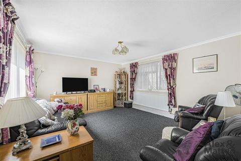 2 bedroom house for sale, Keetons Road, Bermondsey, SE16