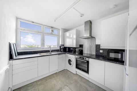 2 bedroom flat to rent, Leopold Street, London E3