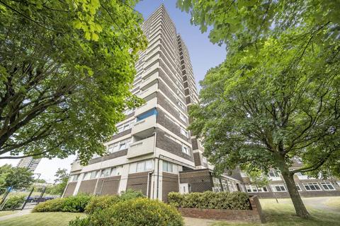 2 bedroom flat to rent, Leopold Street, London E3