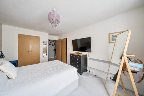 2 bedroom flat for sale, West Reading,  Berkshire,  RG30