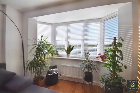 32 Bowthorpe Drive, Brockworth, Gloucester, GL3 4FS
