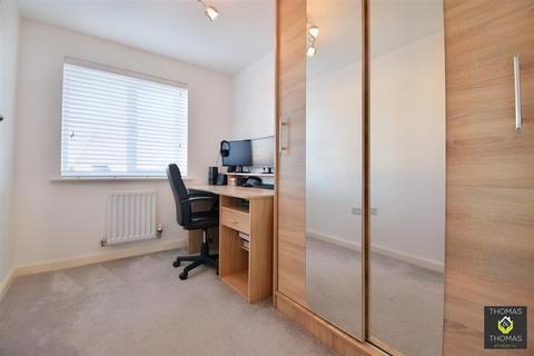 32 Bowthorpe Drive, Brockworth, Gloucester, GL3 4FS