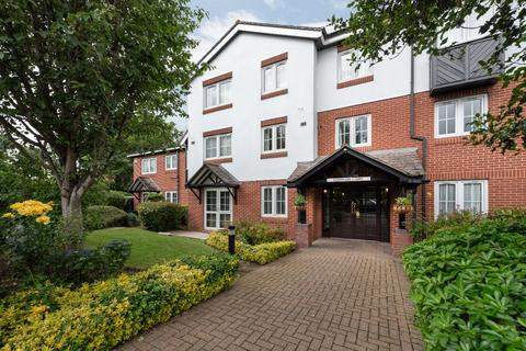 1 bedroom flat for sale, Flat , Woodmere Court,  Avenue Road, London