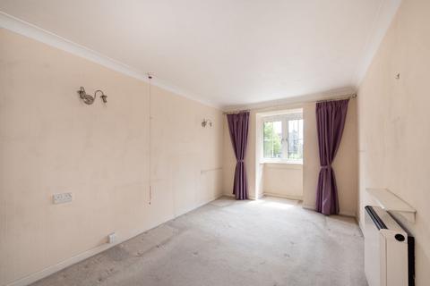 1 bedroom flat for sale, Flat , Woodmere Court,  Avenue Road, London