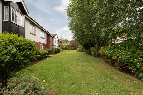 undefined, Flat , Woodmere Court,  Avenue Road, London