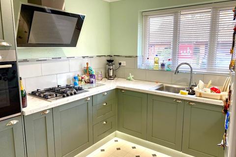 undefined, Beacon Gardens, Broadstone