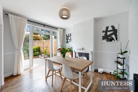 9 Braemar Road, Worcester Park, KT4 8SN