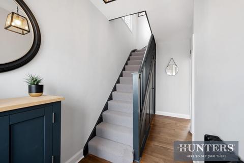 9 Braemar Road, Worcester Park, KT4 8SN