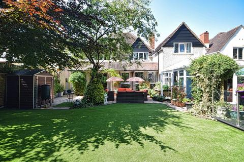 4 bedroom detached house for sale, Dove House Lane, Solihull B91