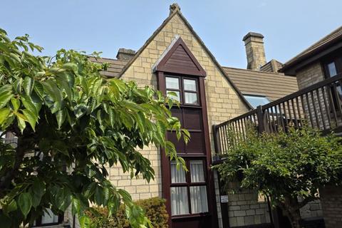 2 bedroom apartment for sale, Church Road, Cainscross
