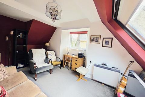 2 bedroom apartment for sale, Church Road, Cainscross