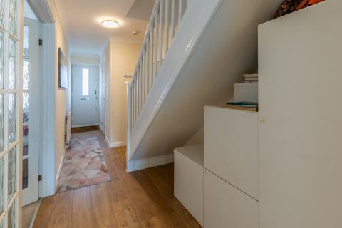 10 Barley Crescent, Long Meadow, Worcester, WR4 0HW