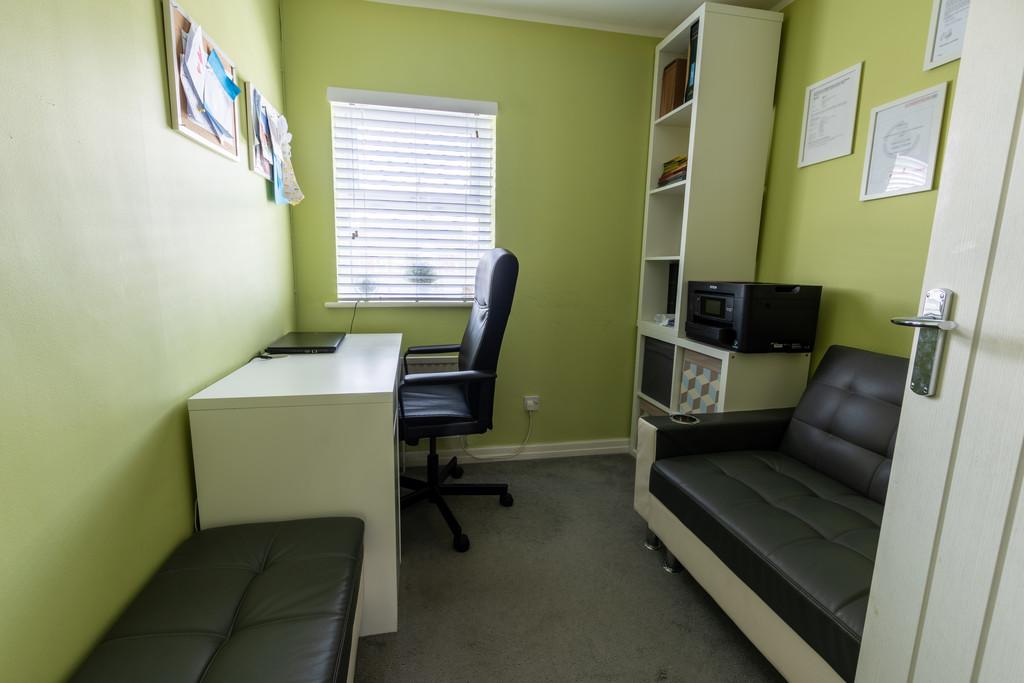 10 Barley Crescent-24