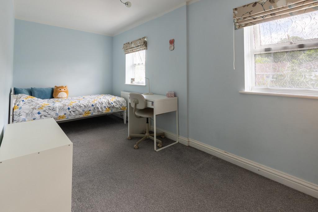 10 Barley Crescent-26