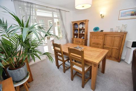 3 bedroom detached house for sale, Kirkgate, Bradford BD18