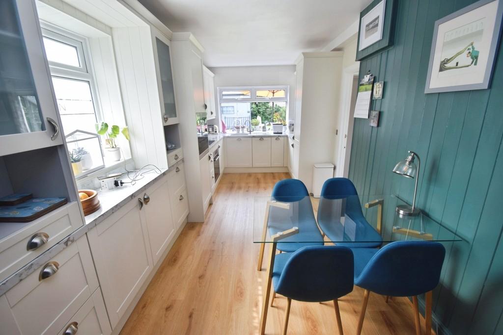 B0b787c5-Kitchen