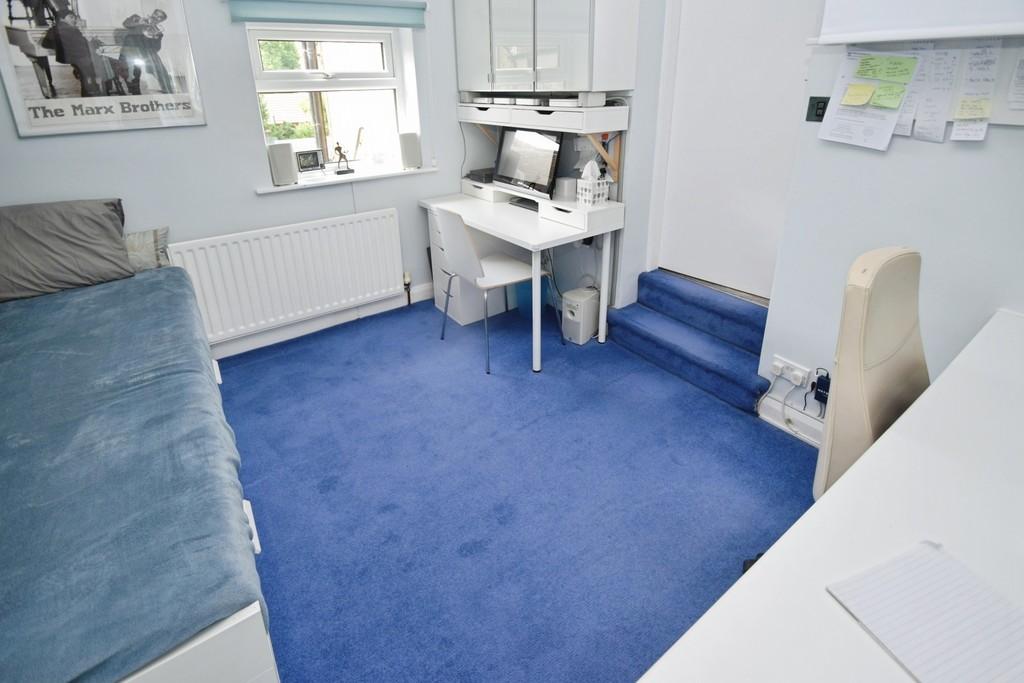 3c242a72-Bedroom 203