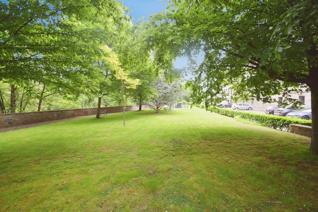 D0d587a5-Garden 20area
