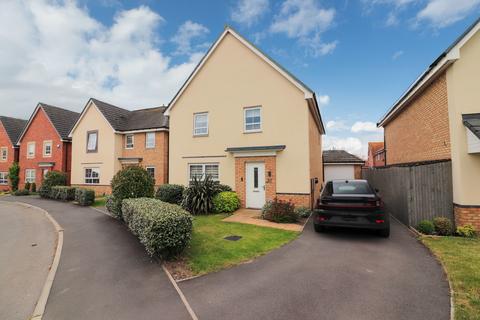 97 Austen Drive, Tamworth, B78 3BN