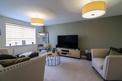 97 Austen Drive, Tamworth, B78 3BN