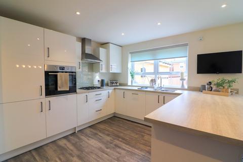 97 Austen Drive, Tamworth, B78 3BN