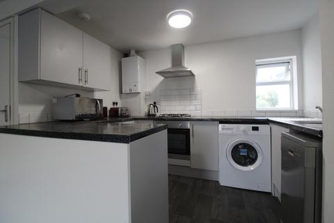 5 bedroom flat to rent, Leen Gate, Lenton