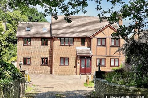 5 bedroom detached house for sale, Farrers Place, Croydon, CR0