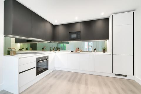 3 bedroom apartment to rent, Sidney Street, Whitechapel, London