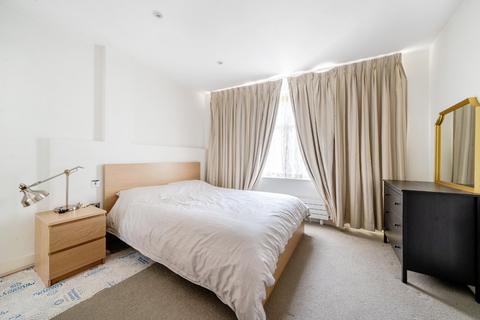 2 bedroom flat for sale, Clerkenwell Green, Clerkenwell, London, EC1R