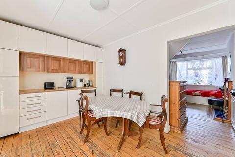 3 bedroom flat for sale, Bramcote Avenue, Mitcham, CR4