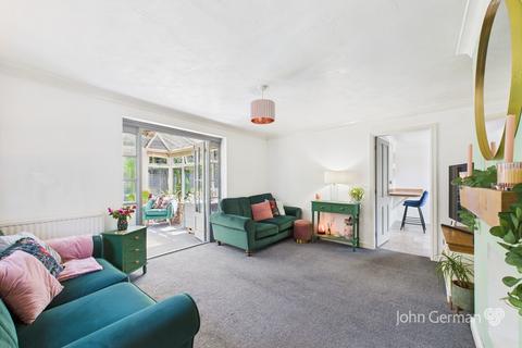 3 bedroom detached house for sale, Finch Close, Woodville