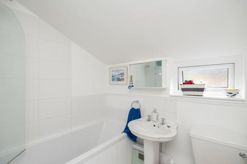 25 Oakdene Road, Brockham, Betchworth, RH3 7JU