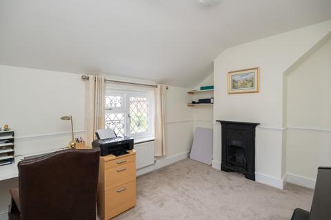 25 Oakdene Road, Brockham, Betchworth, RH3 7JU