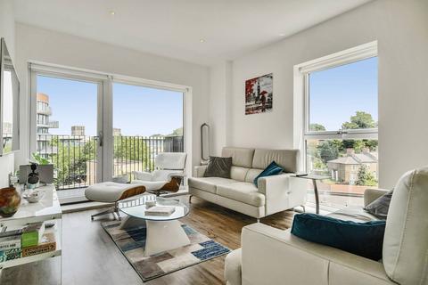 3 bedroom flat for sale, Theobald Heights, Woolwich, London, SE18