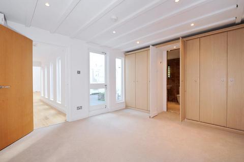 3 bedroom flat for sale, Terretts Place, Islington, London, N1